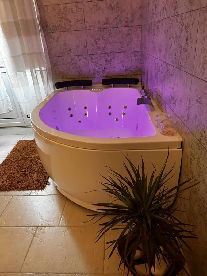 Zephir Suite Brindisi Luaran gambar